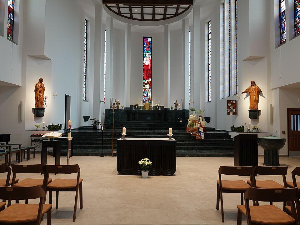 Kirche Altarraum 2026