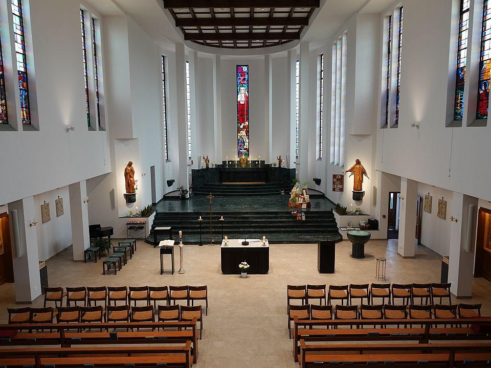 Kirchenschiff von der Empore 2026